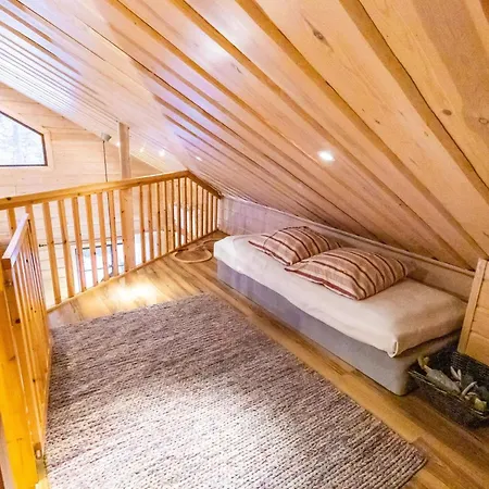 Pyhaenkarhu 1 By Interhome *